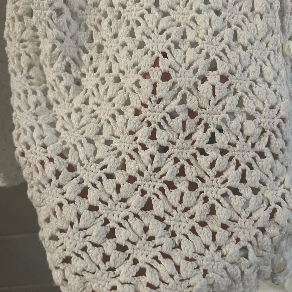 So Nice! White Sweater. Cute Button Front - image 7